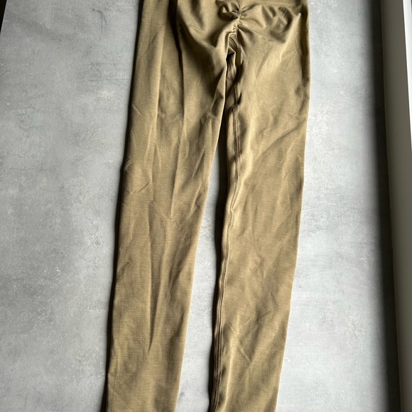 Alphalete Amplify leggings - XS - colour: Not Gold - Picture 5 of 6